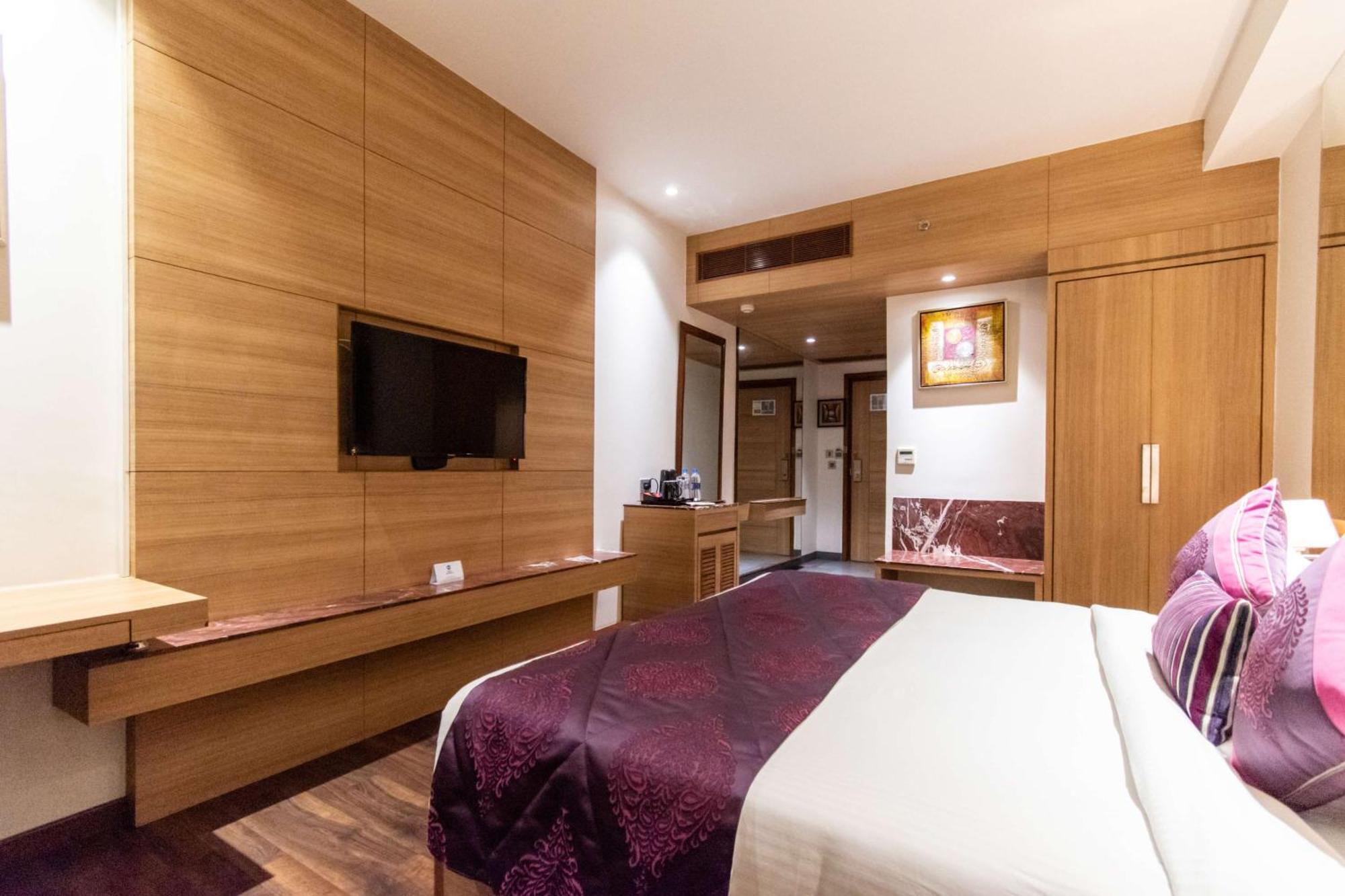 Best Western La Vista Pathānkot Esterno foto
