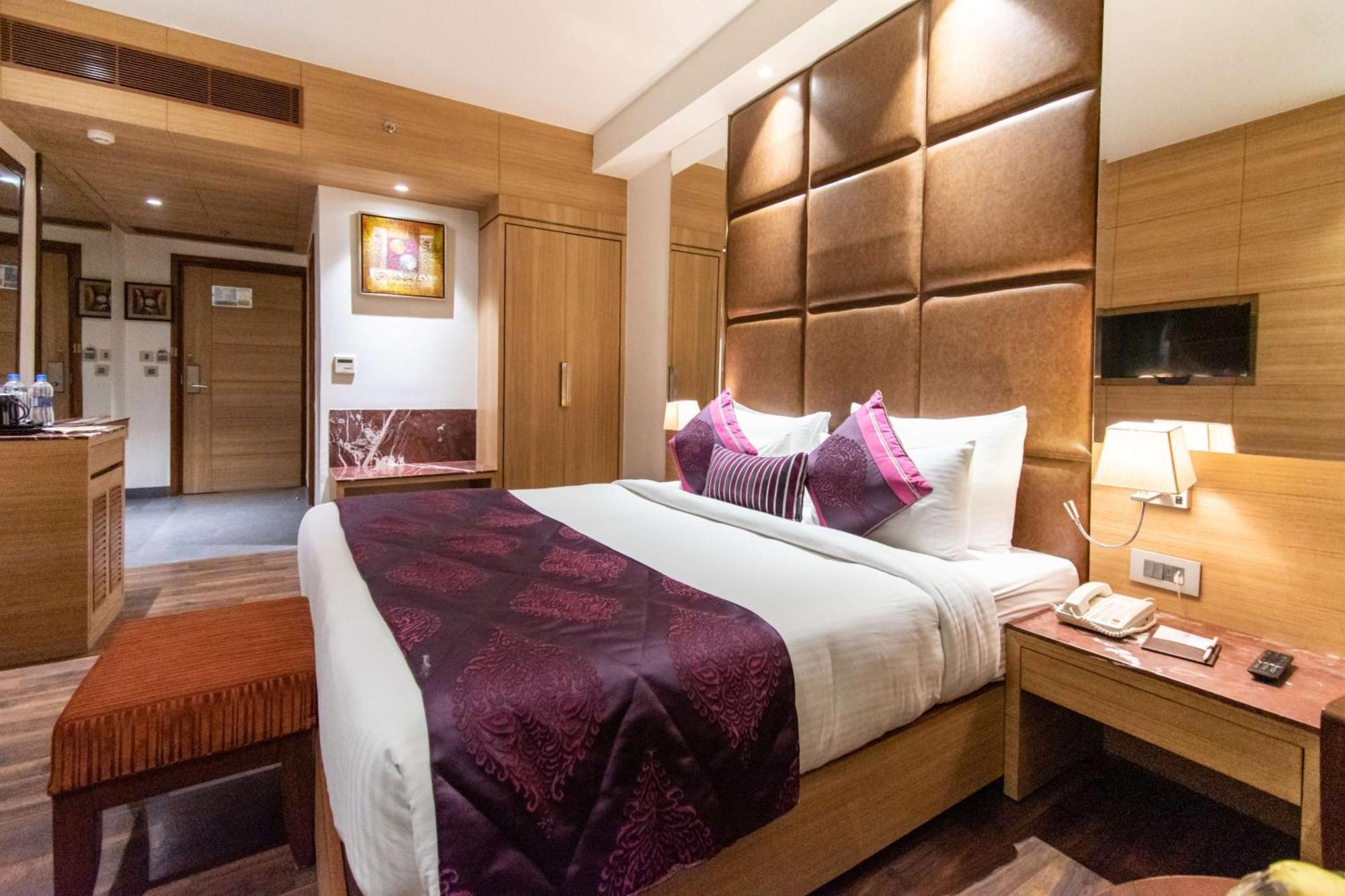 Best Western La Vista Pathānkot Esterno foto