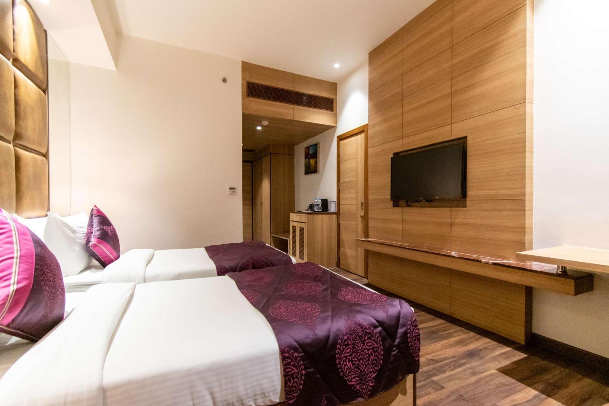 Best Western La Vista Pathānkot Esterno foto
