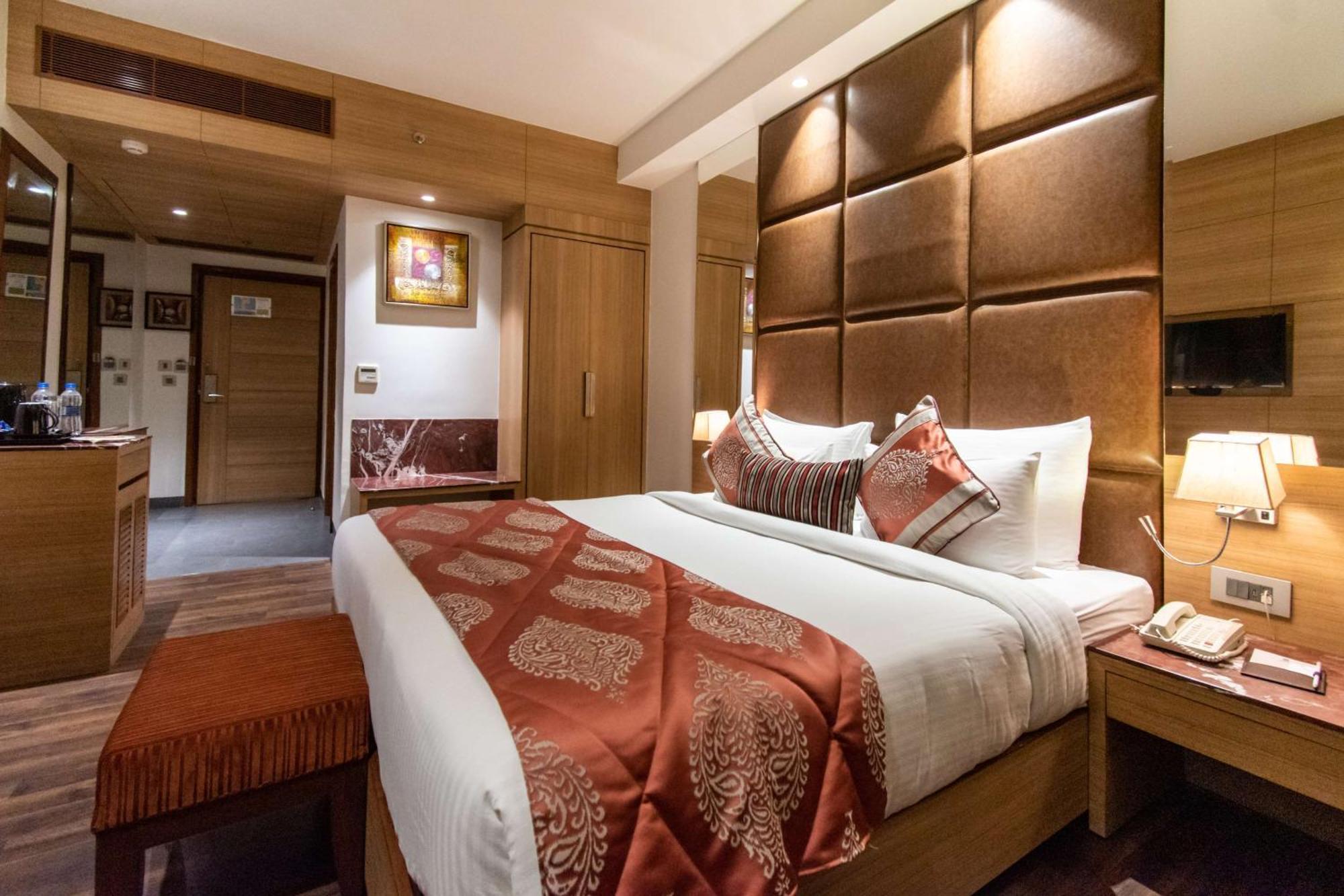 Best Western La Vista Pathānkot Esterno foto
