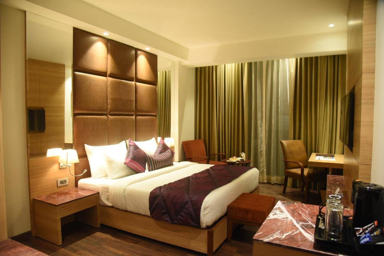 Best Western La Vista Pathānkot Esterno foto